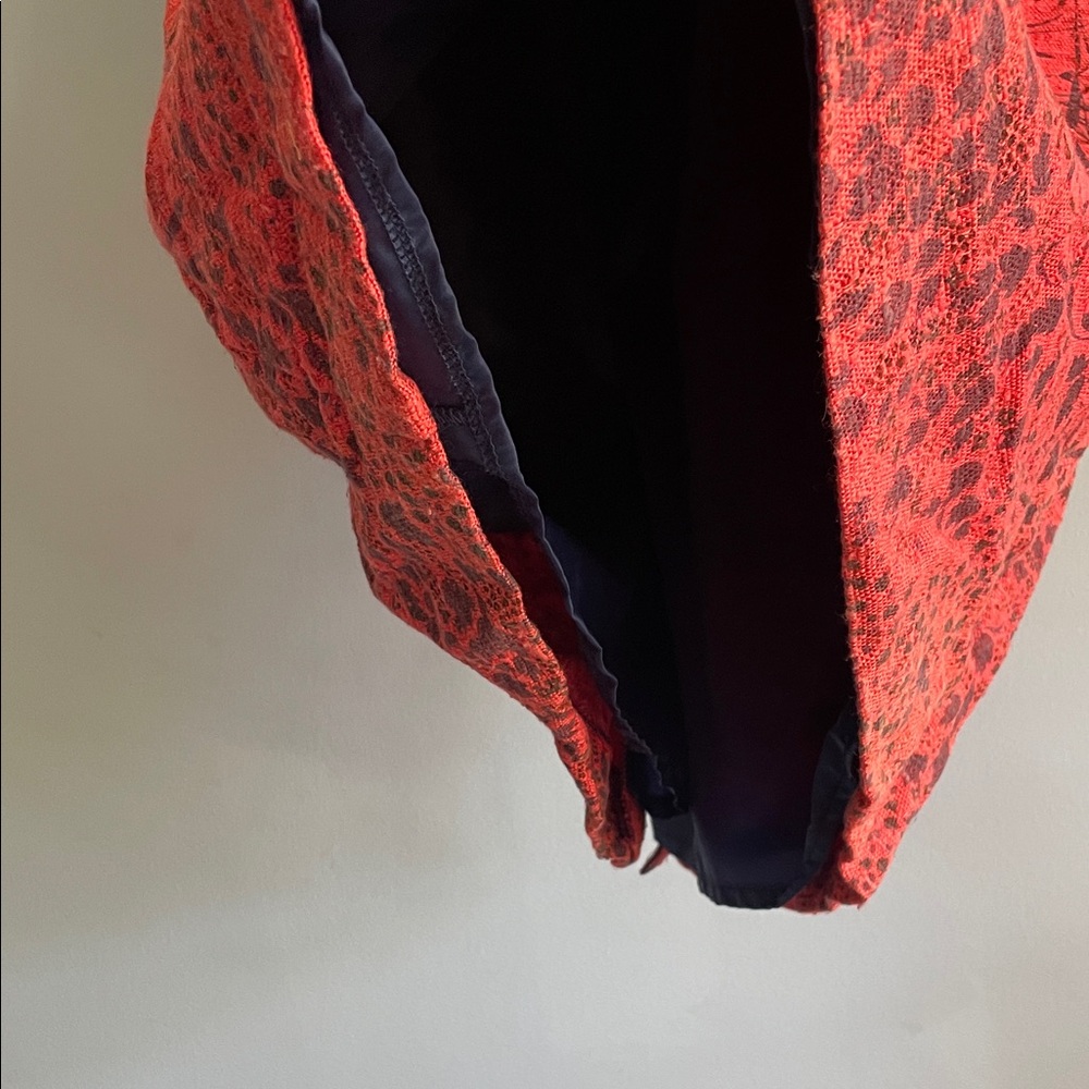 Red Patterned Pencil Skirt - Picture 3 of 8